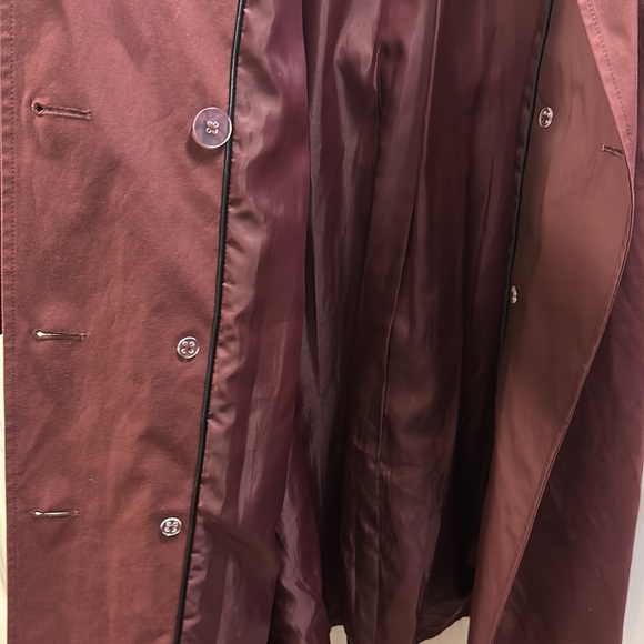 Cole Haan Signature Women’s Burgundy Belted Wrap Trench Coat. Size XL. - Picture 7 of 9